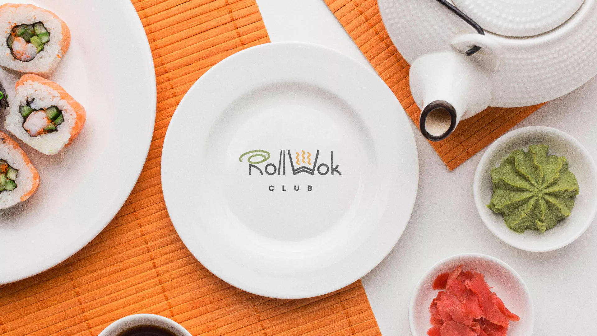 Разработка логотипа и фирменного стиля в Тулуне для суши-бара «Roll Wok Club» Разработка логотипа и фирменного стиля в Тулуне для суши-бара «Roll Wok Club»